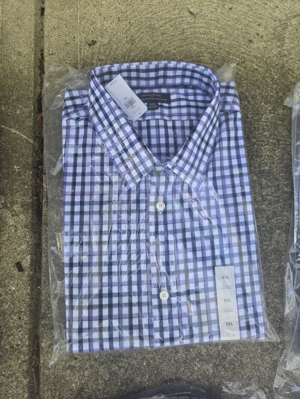 NWT Banana Republic Long Sleeve Athletic Cut Dress Shirt
